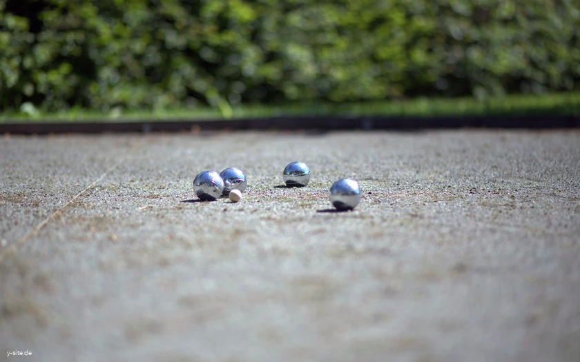 abenteuergolf-willingen-boule.jpg