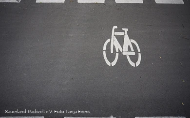 Bicycle pictogram on cycle path