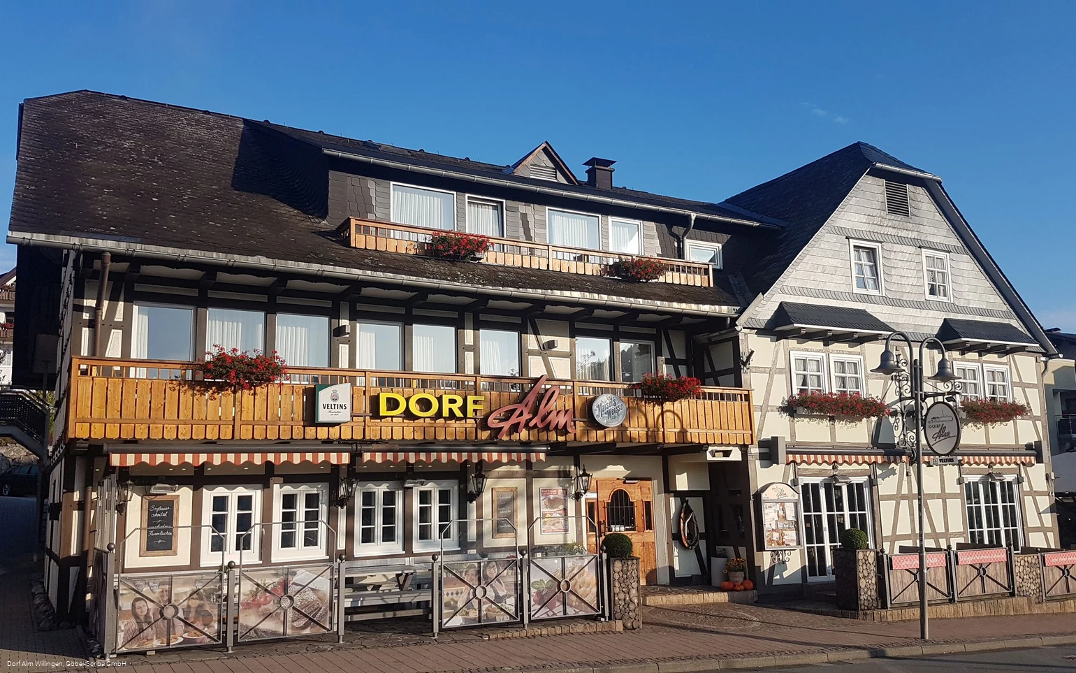 Außenansicht_(c) Dorf Alm, Göbel Hotels.jpg