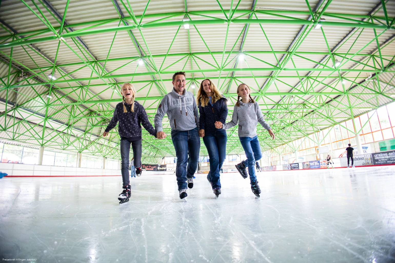 sabrinity_eissporthalle08neu.jpg