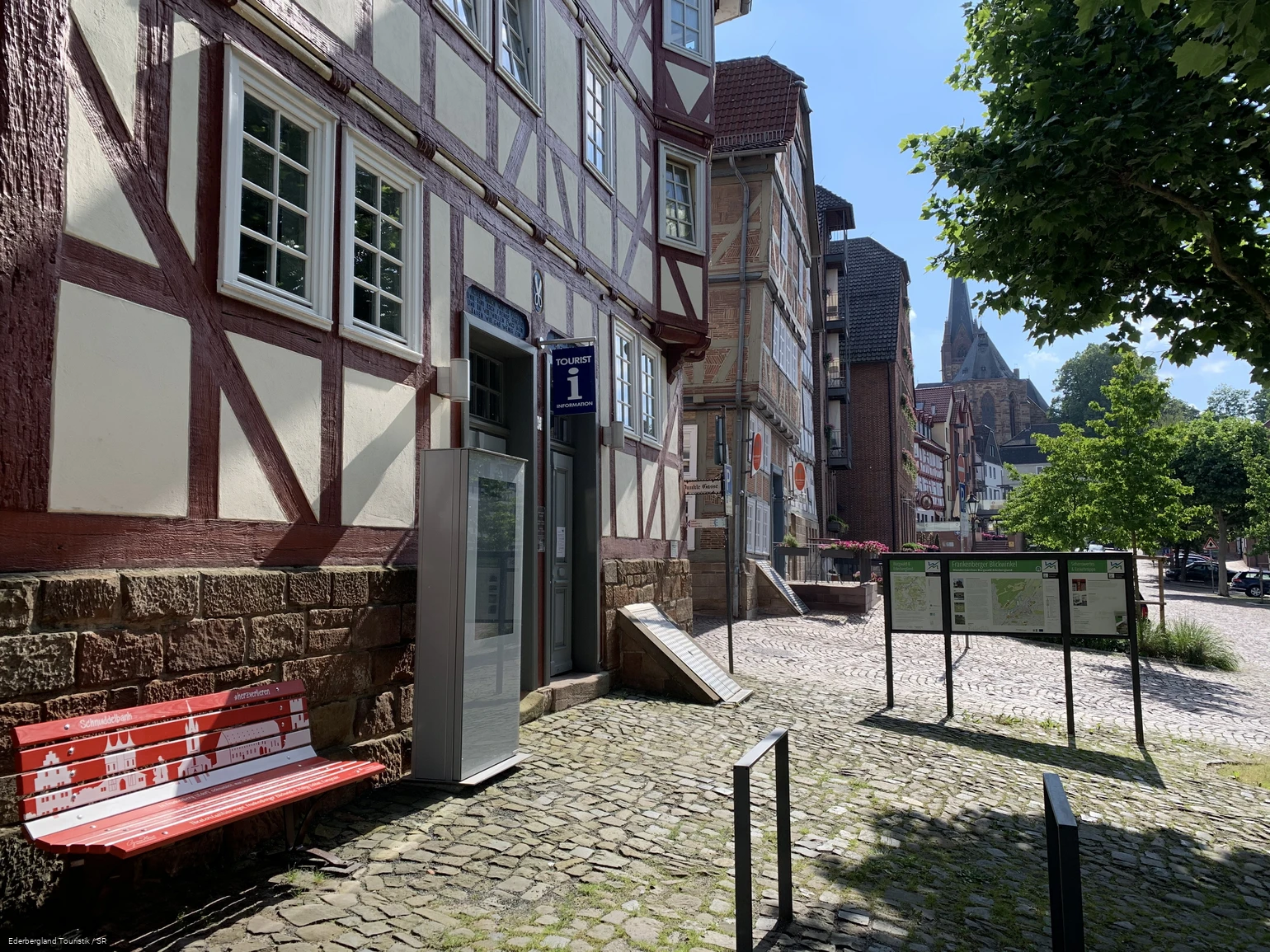 Tourist-Info Ederbergland